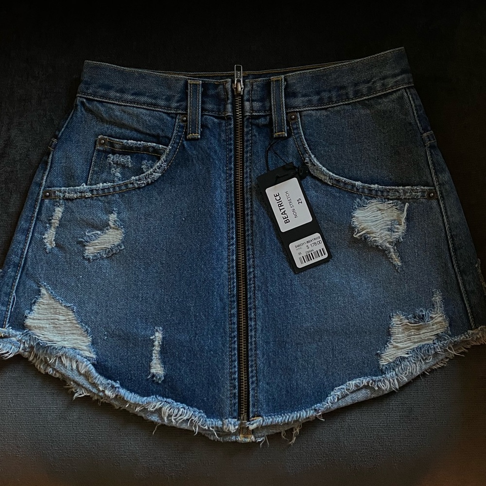 Carmar Denim front zip skirt